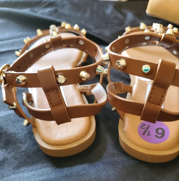 Steve Madden Tan Studded Flat Sandals - Picture 3 of 9